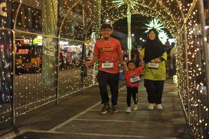 BIB: 4526, 4525, 4522
                            <button type="button" onclick="openModal(26274747)" class="btn btn-primary btn-sm float-right btn-popup" data-toggle="modal" data-target=".modal-high-quality">
                        <i class="fas fa-shopping-cart"></i> Add to Cart
                    </button>
                                            <button type="button" onclick="isThisMe(26274747, true)" class="btn btn-success btn-sm float-right btn-popup btn-isme hidden" data-toggle="tooltip" data-placement="bottom" title="นี่คือรูปของคุณใช่ไหม คลิกที่นี่เพื่อเอาเข้าอัลบั้ม">
                        <i class="fas fa-plus"></i> Add to album
                    </button>
                    <button type="button" onclick="isThisMe(26274747, false)" class="btn btn-warning btn-sm float-right btn-popup btn-isnotme hidden">
                        <i class="fas fa-ban"></i> Remove from album
                    </button>